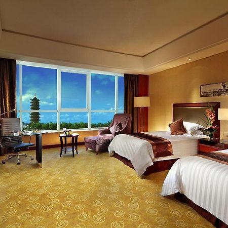 Jurong Yukun New Century Hotel Jiangsu Bilik gambar
